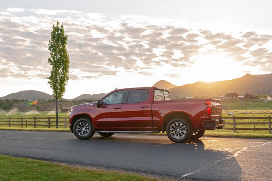  Chevrolet Silverado RST Z71 Duramax Crew Cab 2019 года  (фото 7 из 24)